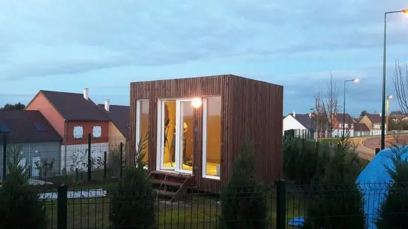 Studio de jardin Greenkub livré clé en main, réalisation dans l'Essonne
