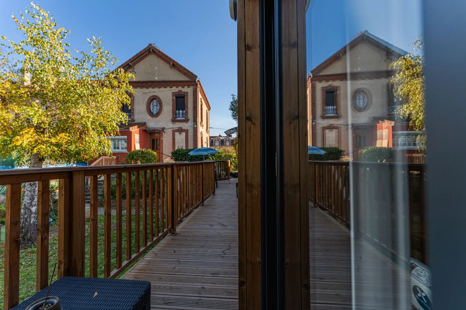Studio de jardin 40 m² dans le Val-d’Oise : vue extérieure 5