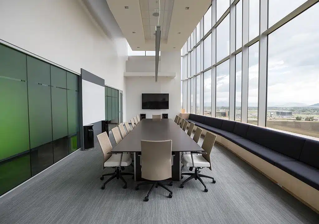bureau professionnel table de réunion