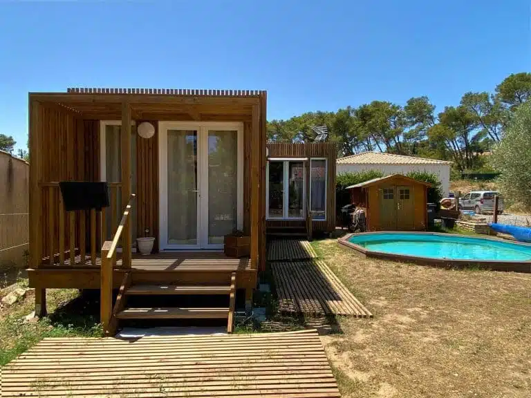 Studio de jardin sur mesure de 30m2 au bord d'une piscine