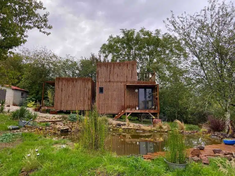 2 studios de jardin dans 36