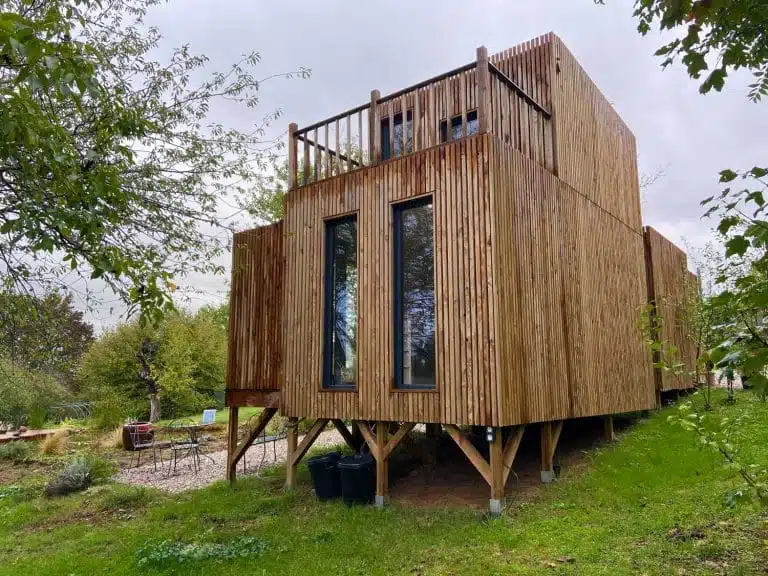 2 studios de jardin dans 36