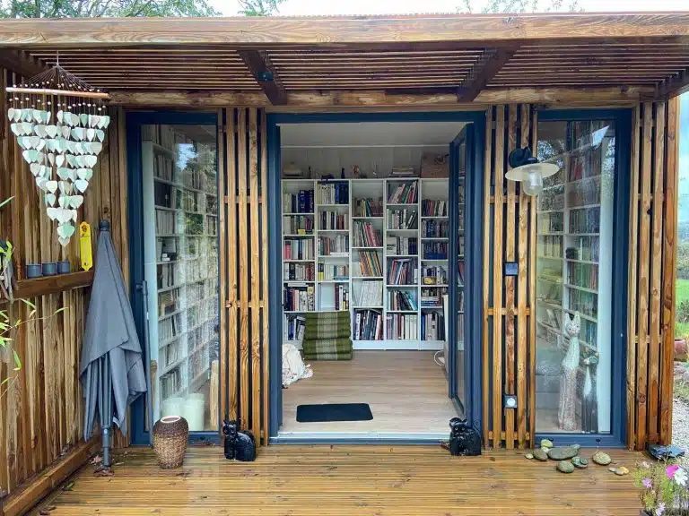 2 studios de jardin dans 36