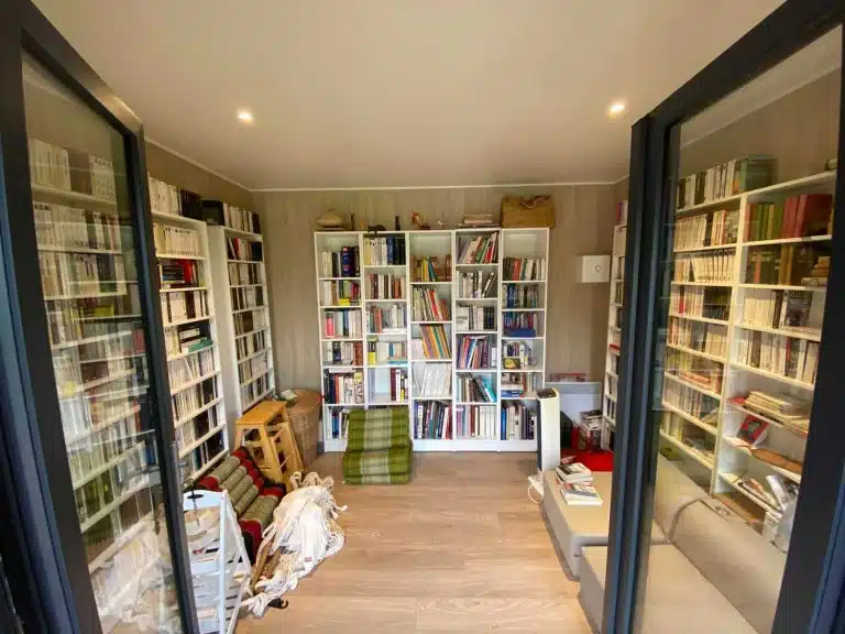 2 studios de jardin dans 36
