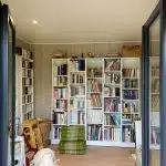 Studio de jardin comme atelier de lecture