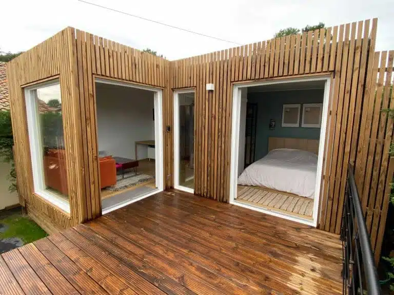 Chambre d'hôte de 25m2 avec une chambre et un salon