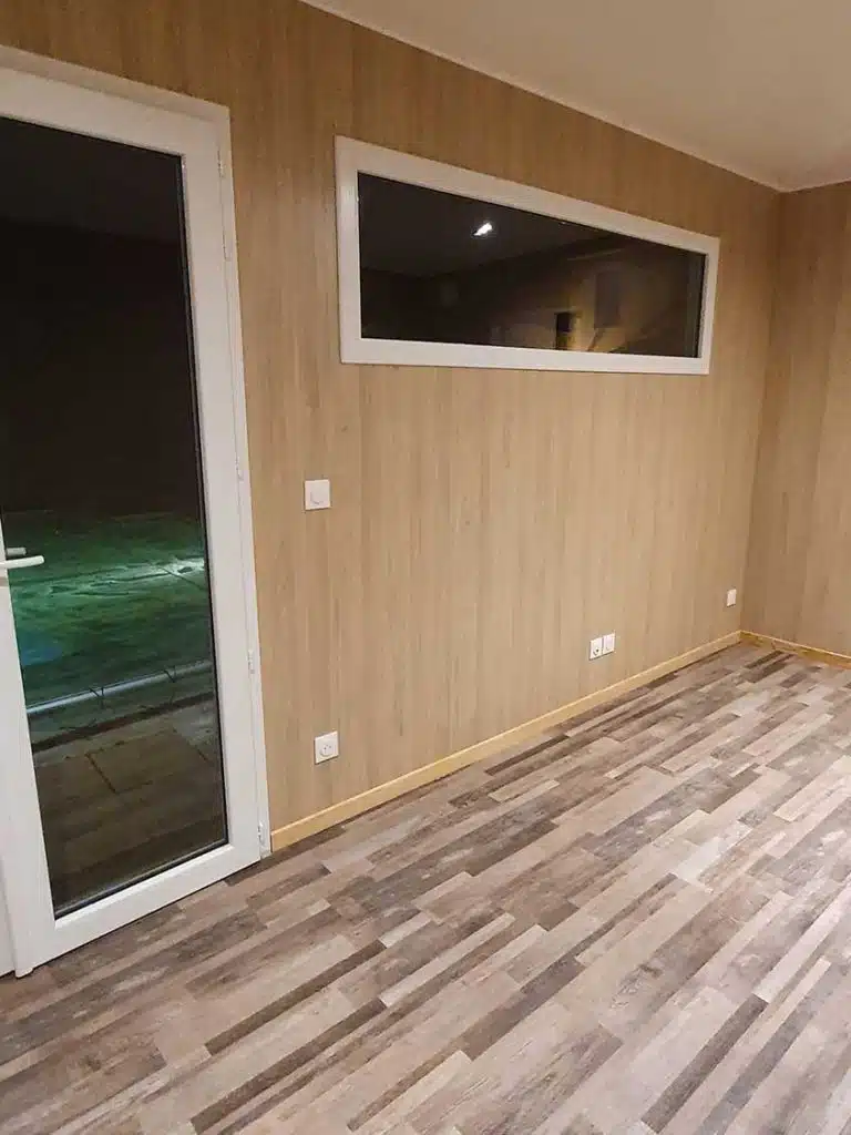 Chambre en plus de 20m2 dans le 83