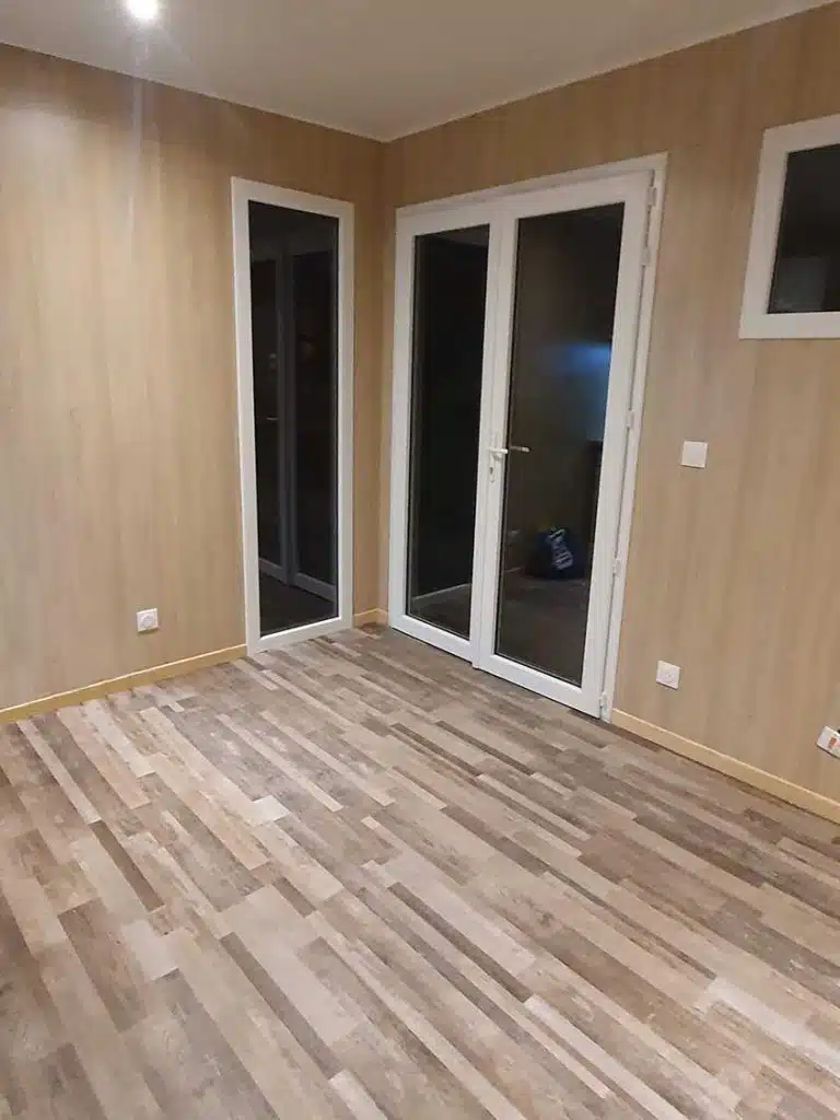 Chambre en plus de 20m2 dans le 83