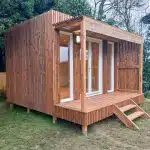 Un studio de jardin en bois