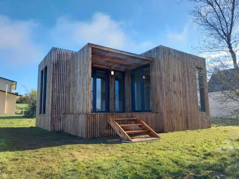 Studio de jardin en bois avec bardage