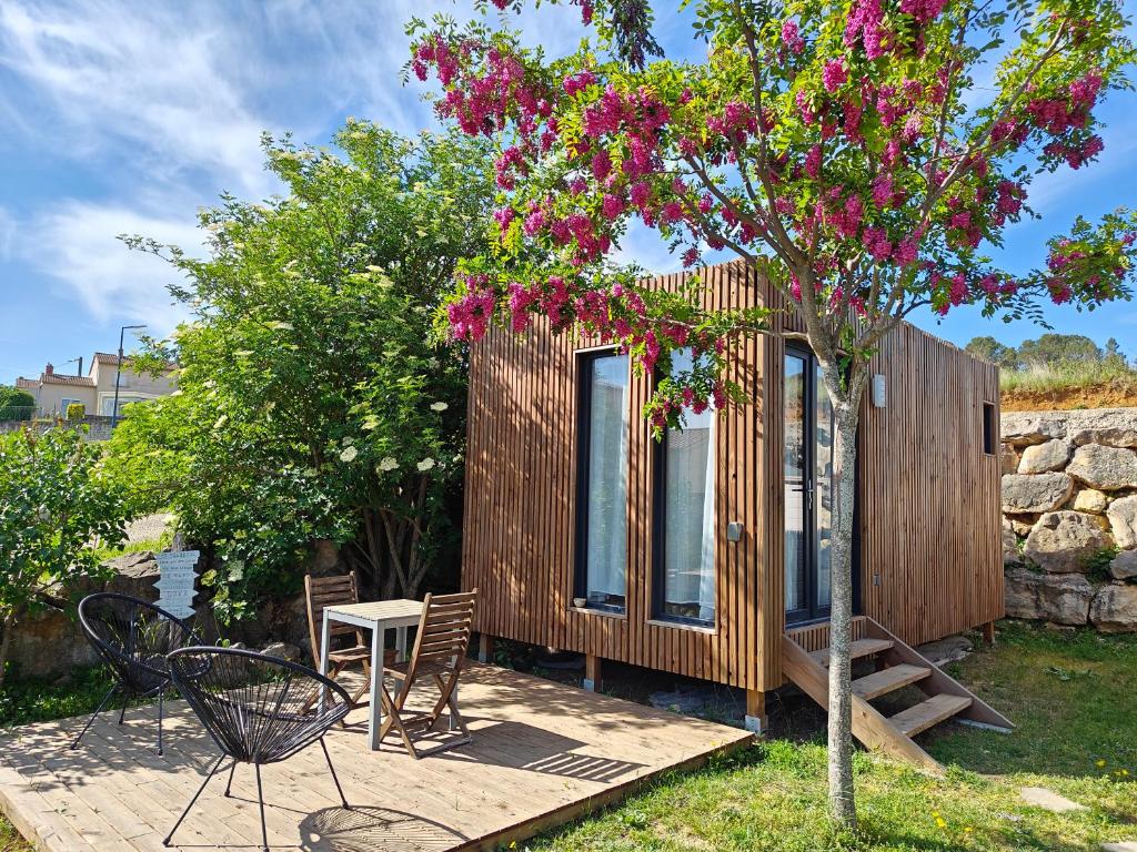 Un studio de jardin en bois de 20m2 pour de la location saisonnière