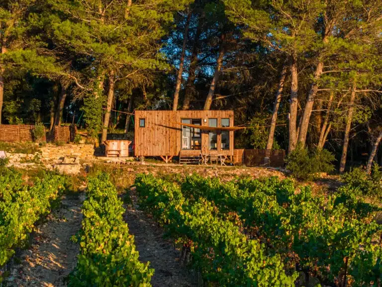 Vue de face extérieure du studio de jardin de 20 m2