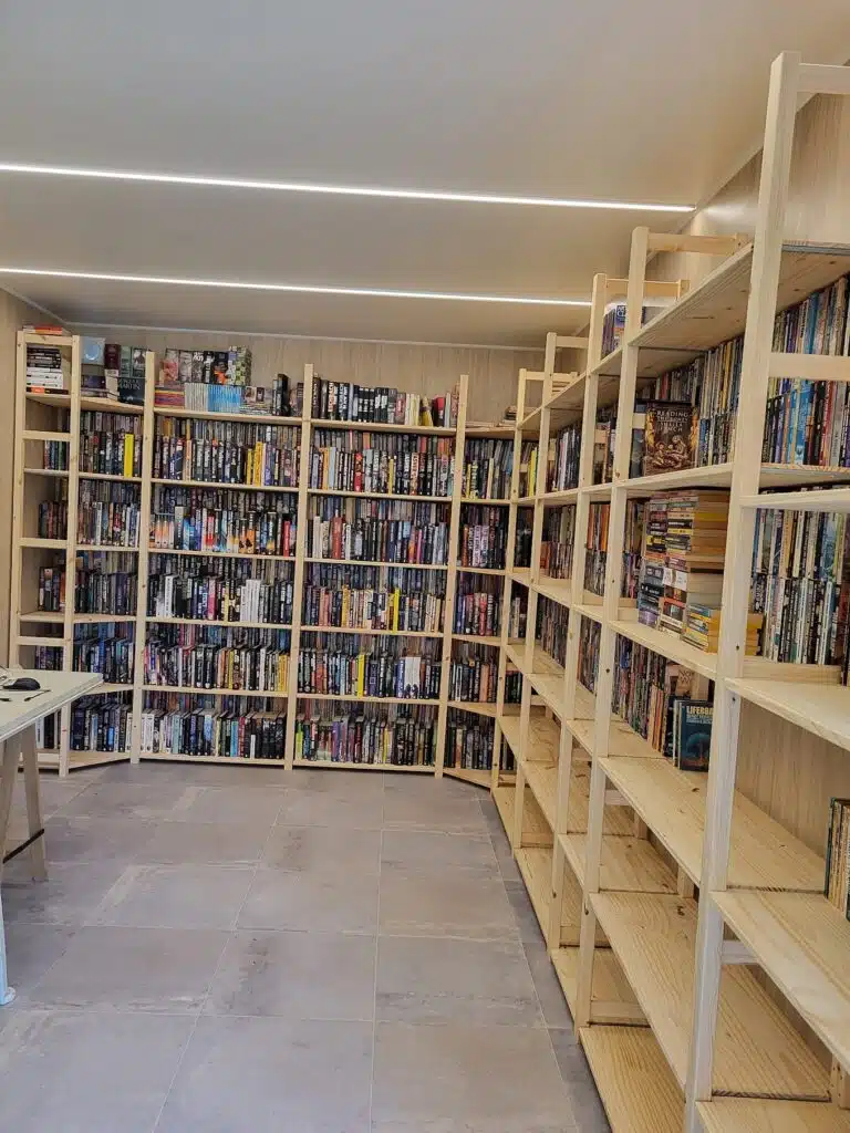 studio Greenkub bibliothèque