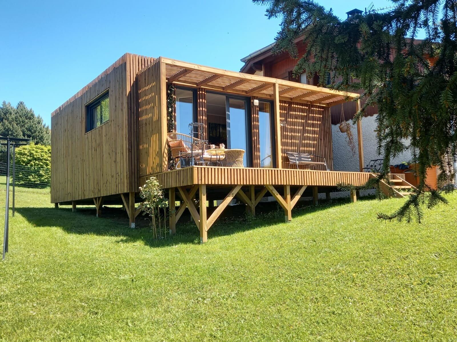 4ab34275-4053-4722-85f3-40106ad78960 Maison en bois